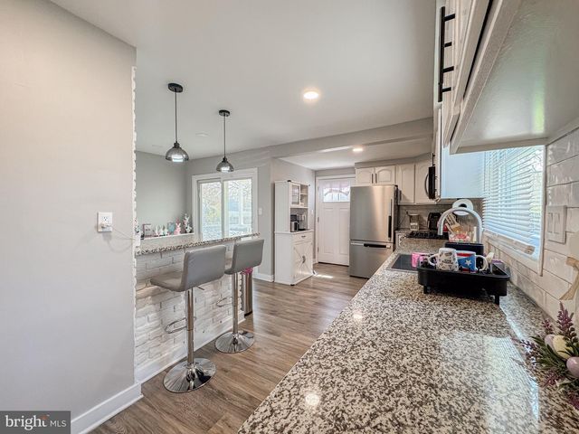 110 E MADISON ST, Paulsboro, NJ 08066