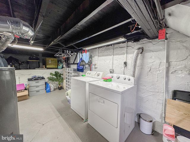 110 E MADISON ST, Paulsboro, NJ 08066