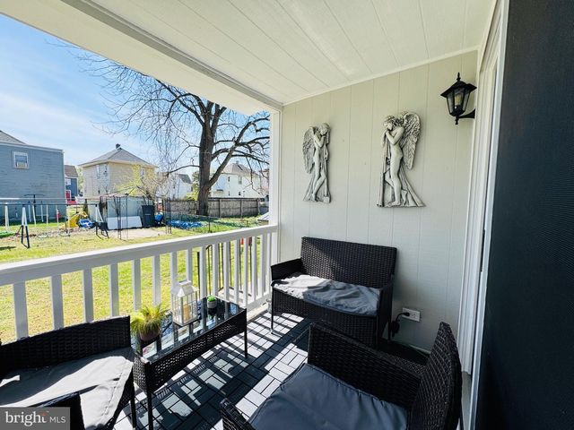 110 E MADISON ST, Paulsboro, NJ 08066