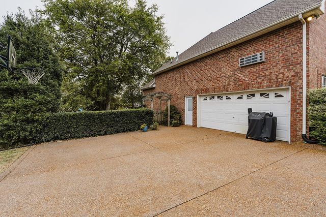 116 Strathmore Way, Hendersonville, TN 37075