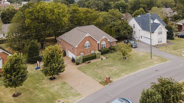 116 Strathmore Way, Hendersonville, TN 37075