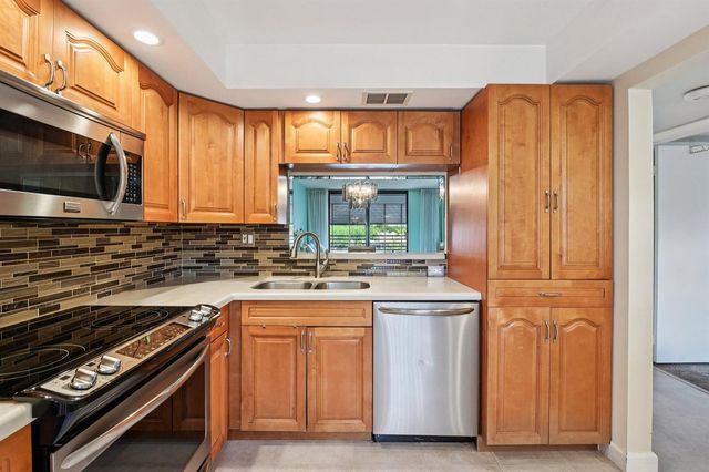 1101 Colony Point Circle 404, Pembroke Pines, FL 33026