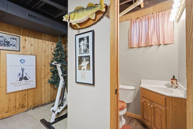 314 Lillian Lane, Waterloo, IA 50701