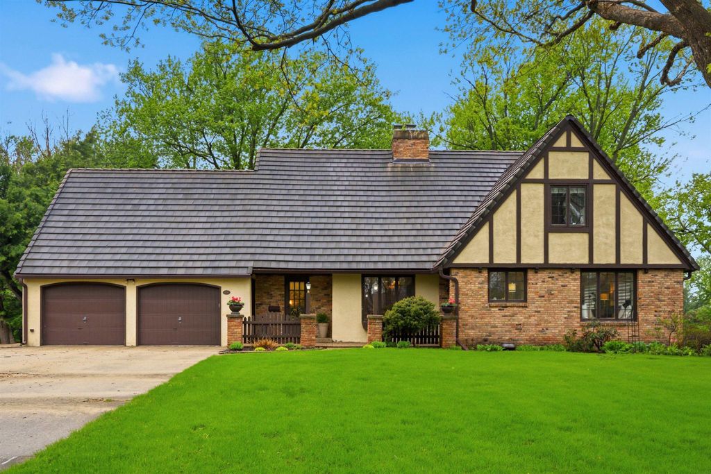 314 Lillian Lane, Waterloo, IA 50701