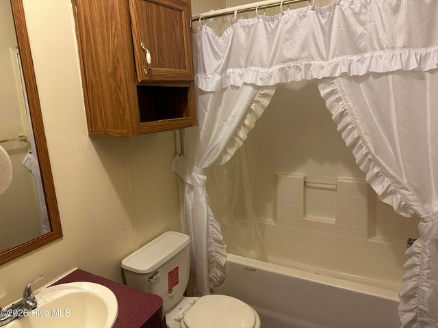 80 Lancaster Farm Road, Whitakers, NC 27891