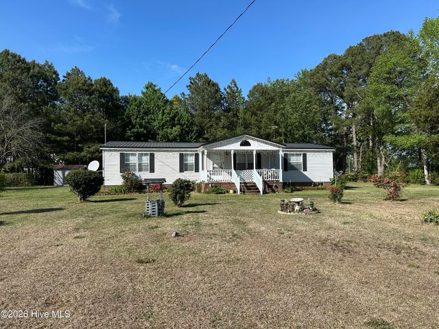 80 Lancaster Farm Road, Whitakers, NC 27891