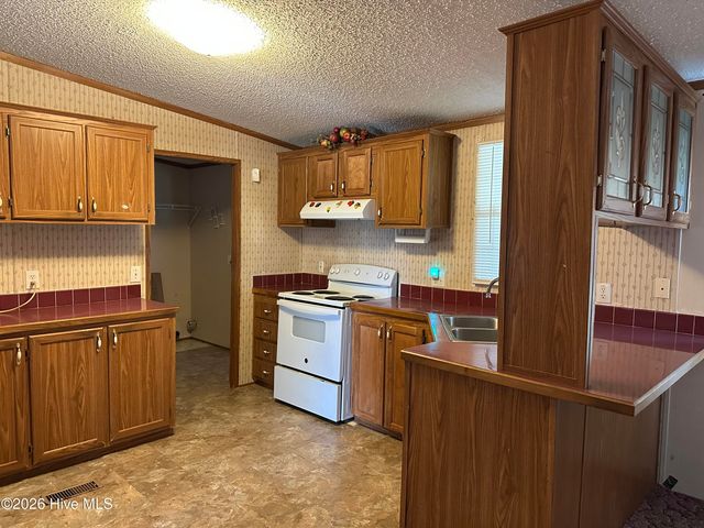 80 Lancaster Farm Road, Whitakers, NC 27891