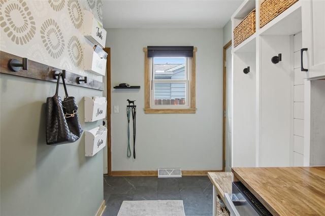 921 W Spruce Street, Chippewa Falls, WI 54729