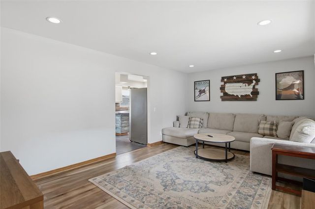 921 W Spruce Street, Chippewa Falls, WI 54729