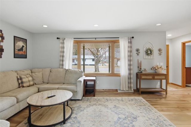 921 W Spruce Street, Chippewa Falls, WI 54729