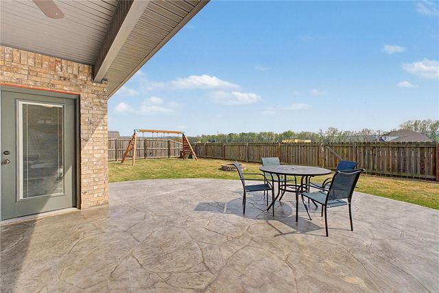 911 Hancock Street, Prairie Grove, AR 72753