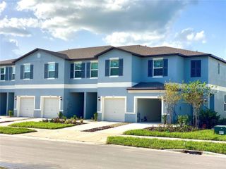 36367 GARDEN WALL WAY, Zephyrhills, FL 33541