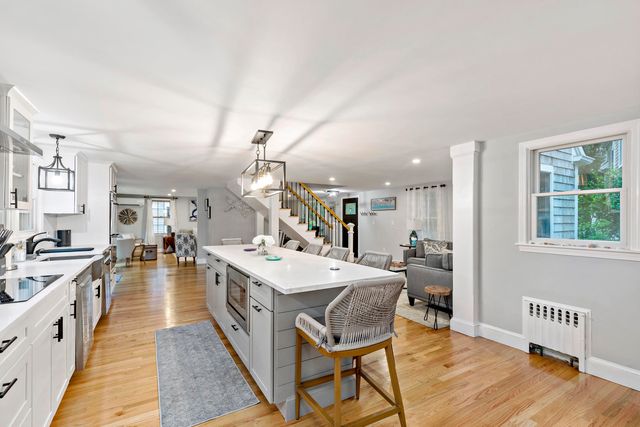 414 Eel River Road, Osterville, MA 02655