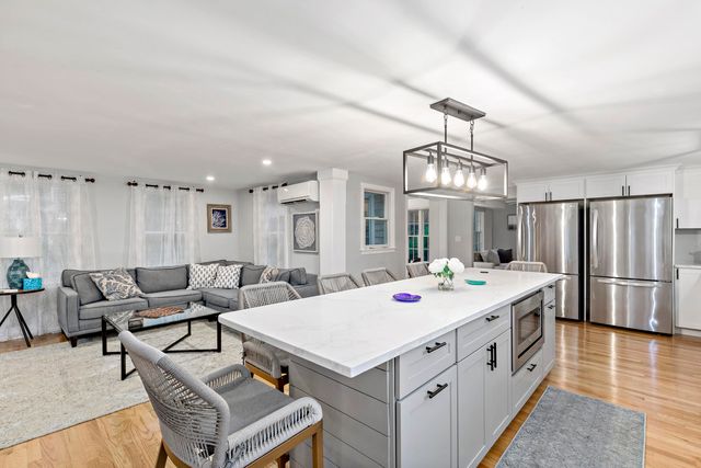 414 Eel River Road, Osterville, MA 02655