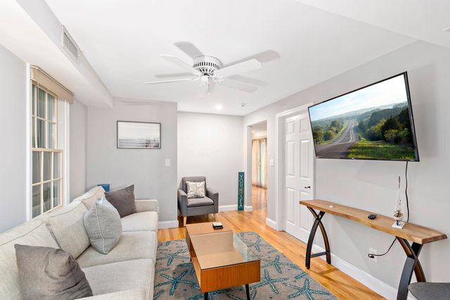 414 Eel River Road, Osterville, MA 02655