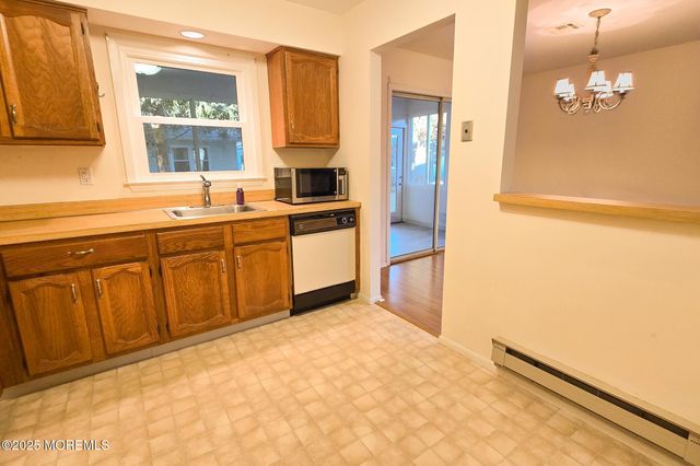 91 Lauren Lane, Brick, NJ 08723