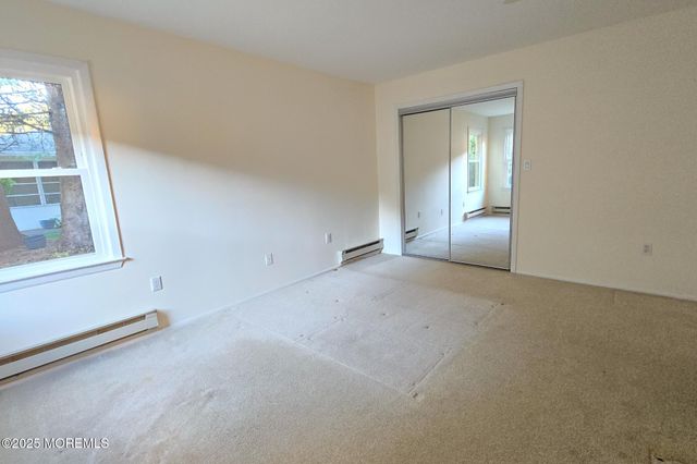 91 Lauren Lane, Brick, NJ 08723