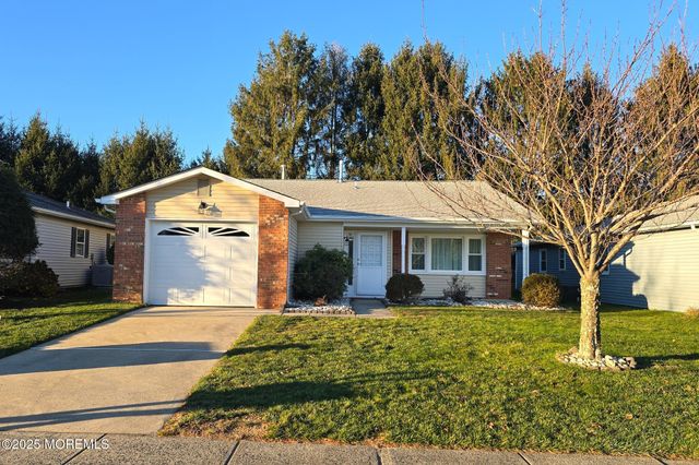 91 Lauren Lane, Brick, NJ 08723