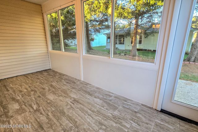 91 Lauren Lane, Brick, NJ 08723