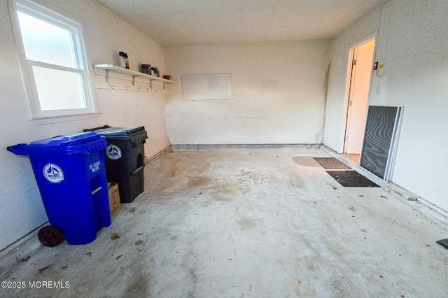 91 Lauren Lane, Brick, NJ 08723