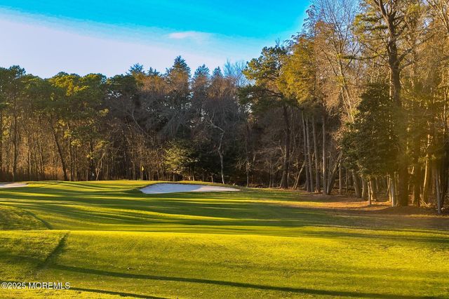 91 Lauren Lane, Brick, NJ 08723