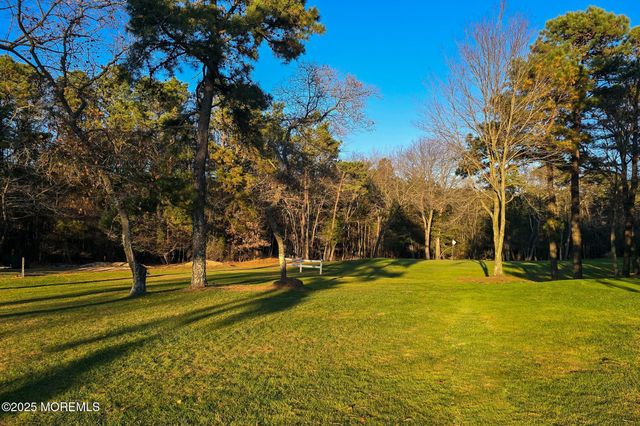 91 Lauren Lane, Brick, NJ 08723