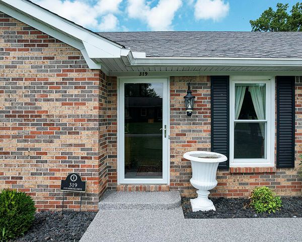 319 Clearbrook Drive, Danville, KY 40422