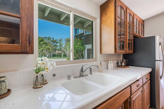 6749 Zumirez Drive, Malibu, CA 90265