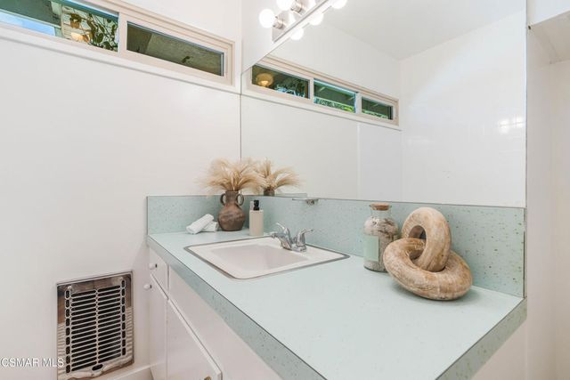 6749 Zumirez Drive, Malibu, CA 90265