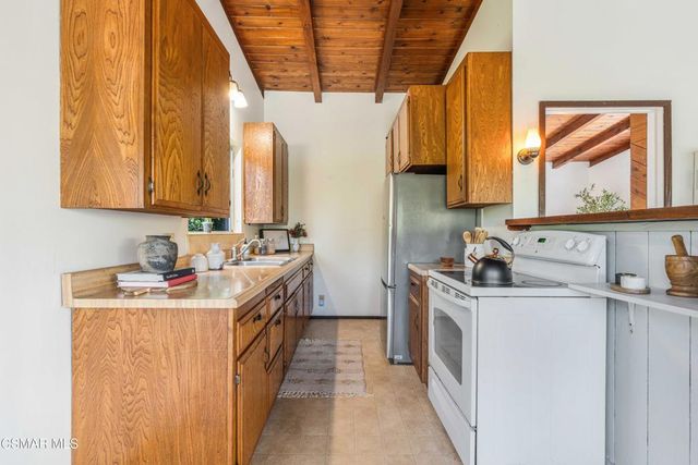6749 Zumirez Drive, Malibu, CA 90265