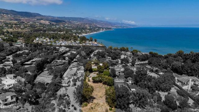 6749 Zumirez Drive, Malibu, CA 90265