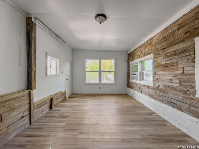 304 Andrews, San Antonio, TX 78209