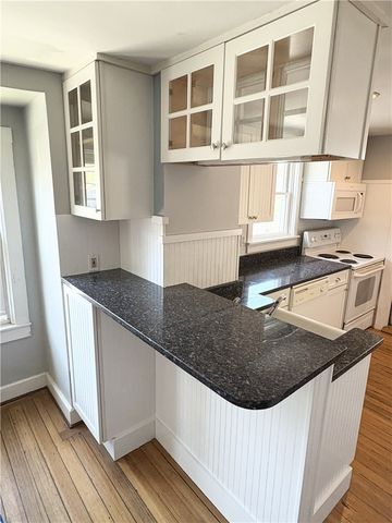 61 Malbone Road, Newport, RI 02840