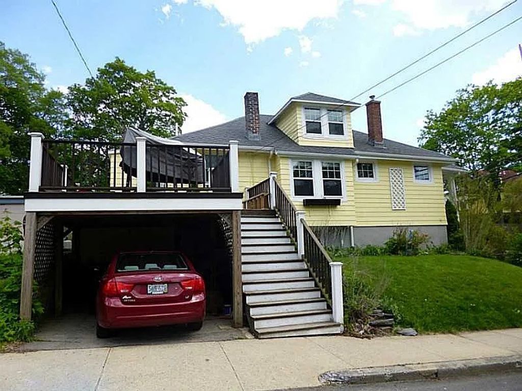 61 Malbone Road, Newport, RI 02840