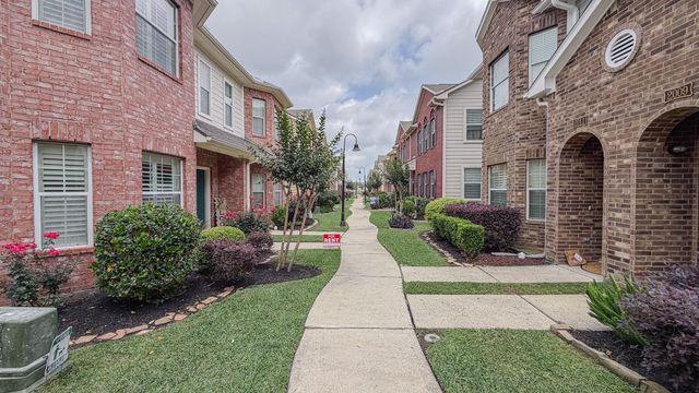 1909 Kemah Village Drive, Kemah, TX 77565