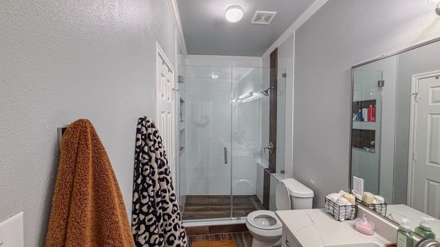 1909 Kemah Village Drive, Kemah, TX 77565