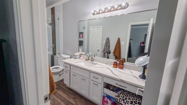 1909 Kemah Village Drive, Kemah, TX 77565