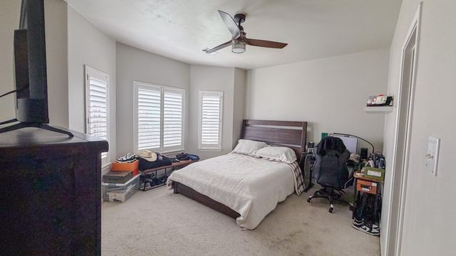 1909 Kemah Village Drive, Kemah, TX 77565
