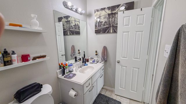 1909 Kemah Village Drive, Kemah, TX 77565