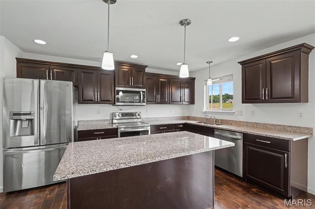 101 September Street, Moscow Mills, MO 63362