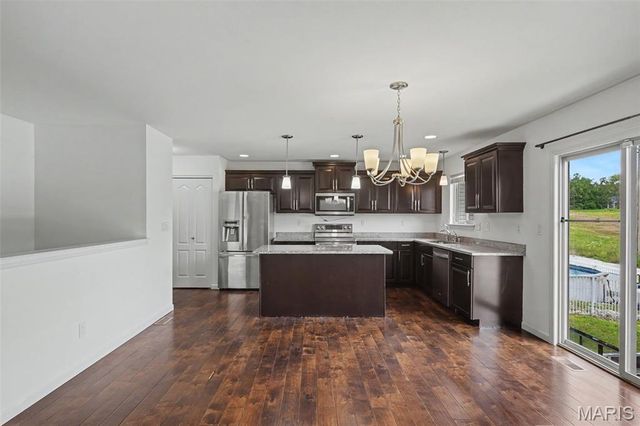 101 September Street, Moscow Mills, MO 63362