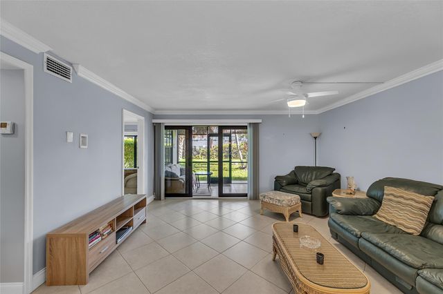 960 NW 45th St B3, Deerfield Beach, FL 33064