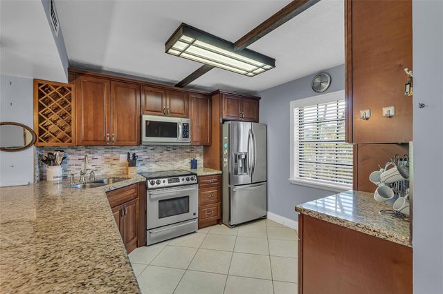 960 NW 45th St B3, Deerfield Beach, FL 33064