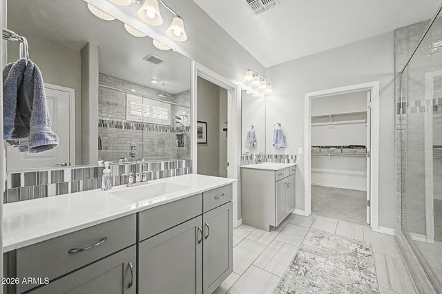 19987 W GLENROSA Avenue, Litchfield Park, AZ 85340