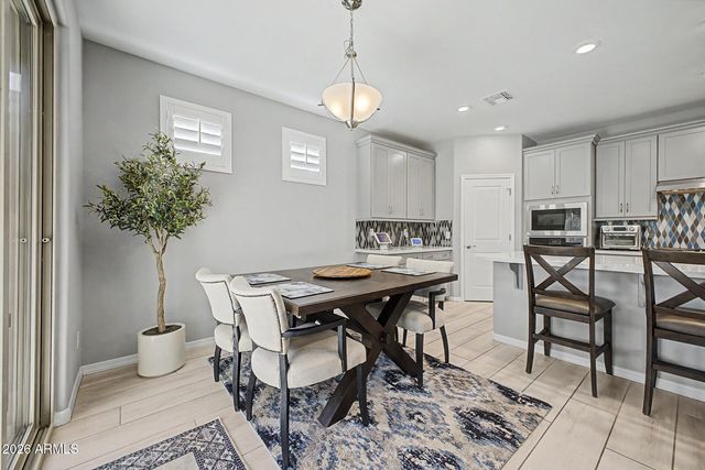 19987 W GLENROSA Avenue, Litchfield Park, AZ 85340