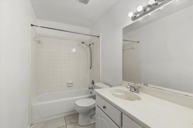 2704 Wolff Drive, Arlington, TX 76015
