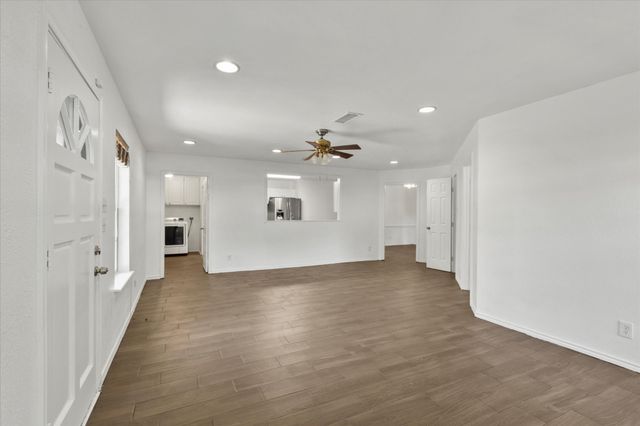 2704 Wolff Drive, Arlington, TX 76015