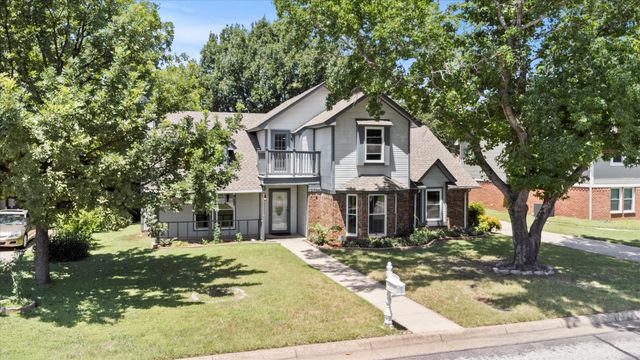 2704 Wolff Drive, Arlington, TX 76015