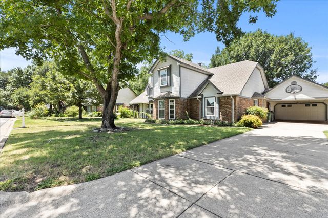 2704 Wolff Drive, Arlington, TX 76015