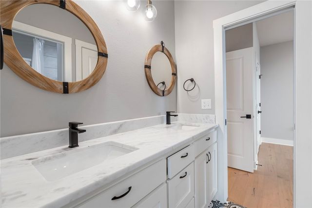 1408 SW Breeze Court, Bentonville, AR 72713